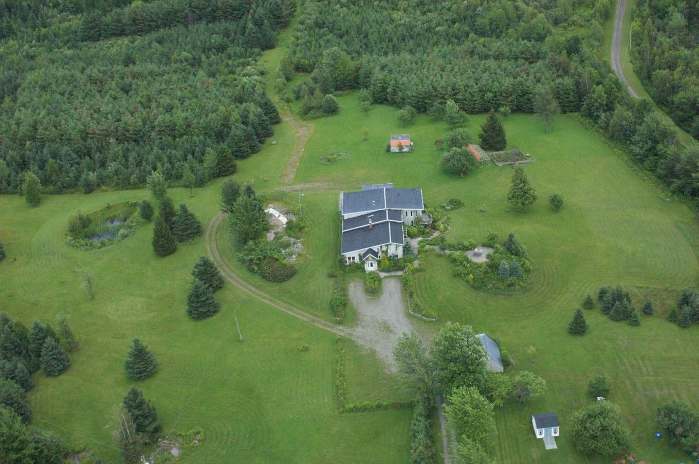 Overall view - 661 Ch. Bunker, Magog, QC - Photo Showing Bathroom