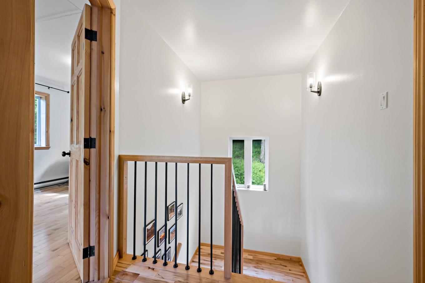 Passageway - 412 Ch. Du Lac-Mercier, Mont-Tremblant, QC - Indoor Photo Showing Other Room