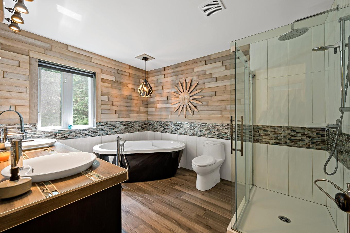 Bathroom - 412 Ch. Du Lac-Mercier, Mont-Tremblant, QC - Indoor Photo Showing Bathroom