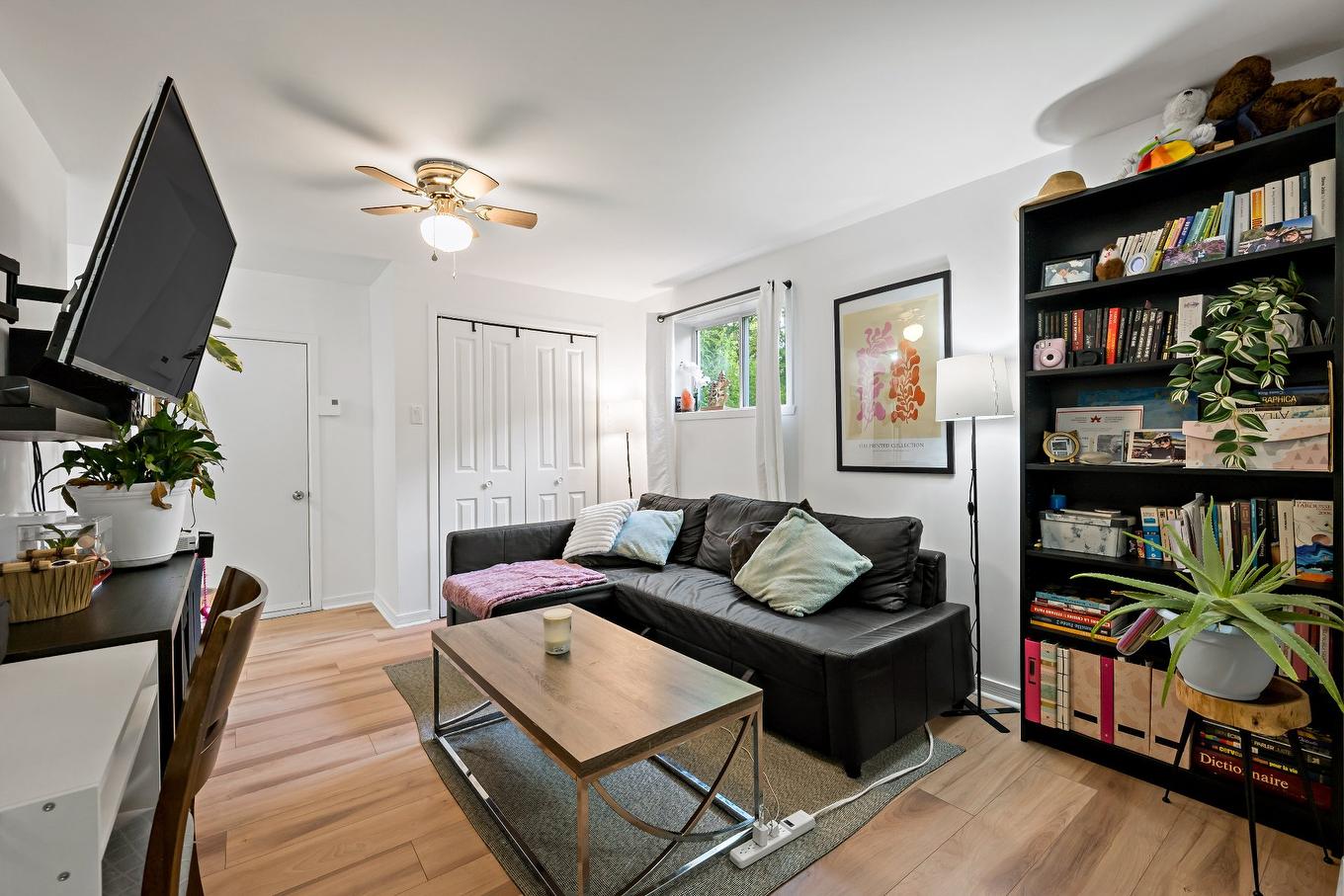 Basement - 412 Ch. Du Lac-Mercier, Mont-Tremblant, QC - Indoor Photo Showing Living Room