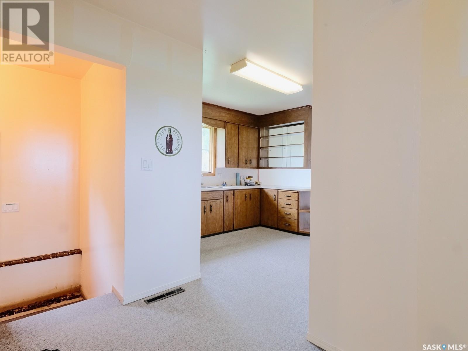 Paradise Lane, Milden Rm No. 286, SK - Indoor