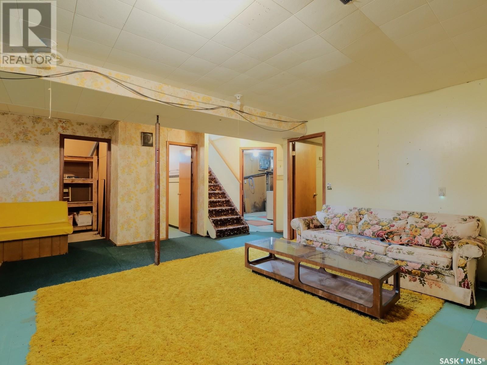 Paradise Lane, Milden Rm No. 286, SK - Indoor