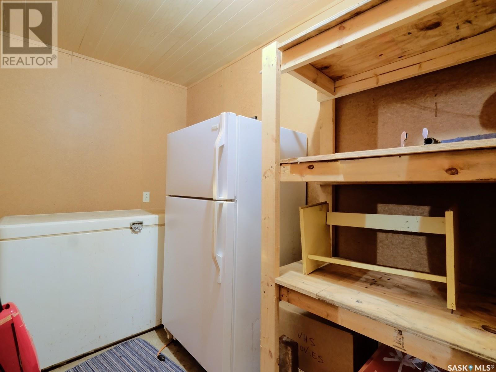 Paradise Lane, Milden Rm No. 286, SK - Indoor