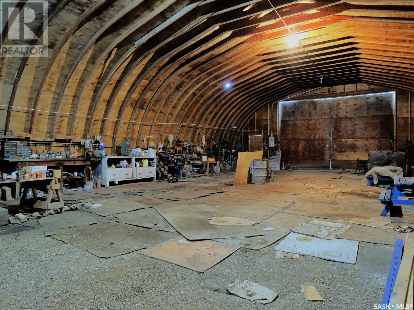Paradise Lane, Milden Rm No. 286, SK - Indoor Photo Showing Garage