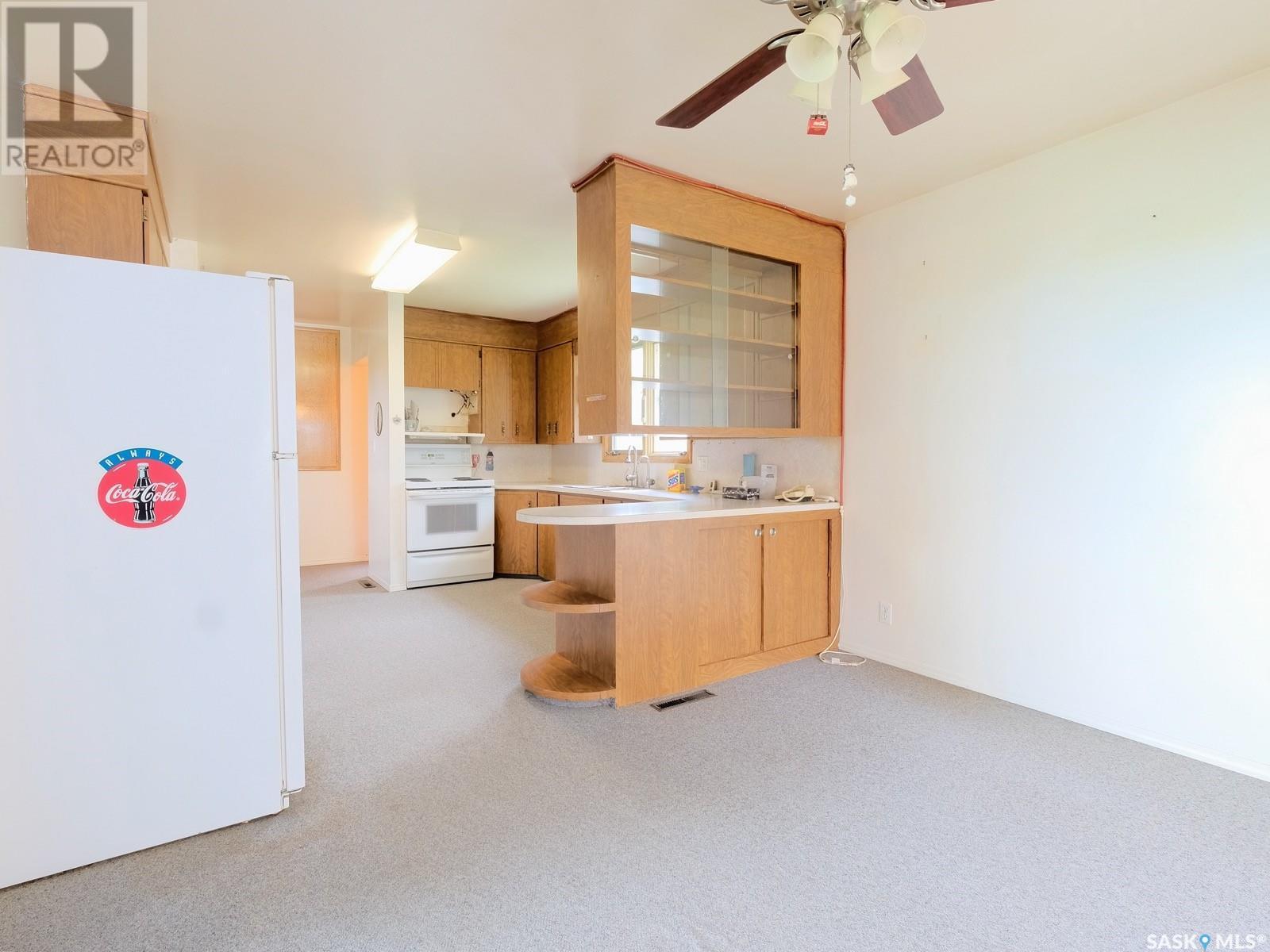 Paradise Lane, Milden Rm No. 286, SK - Indoor