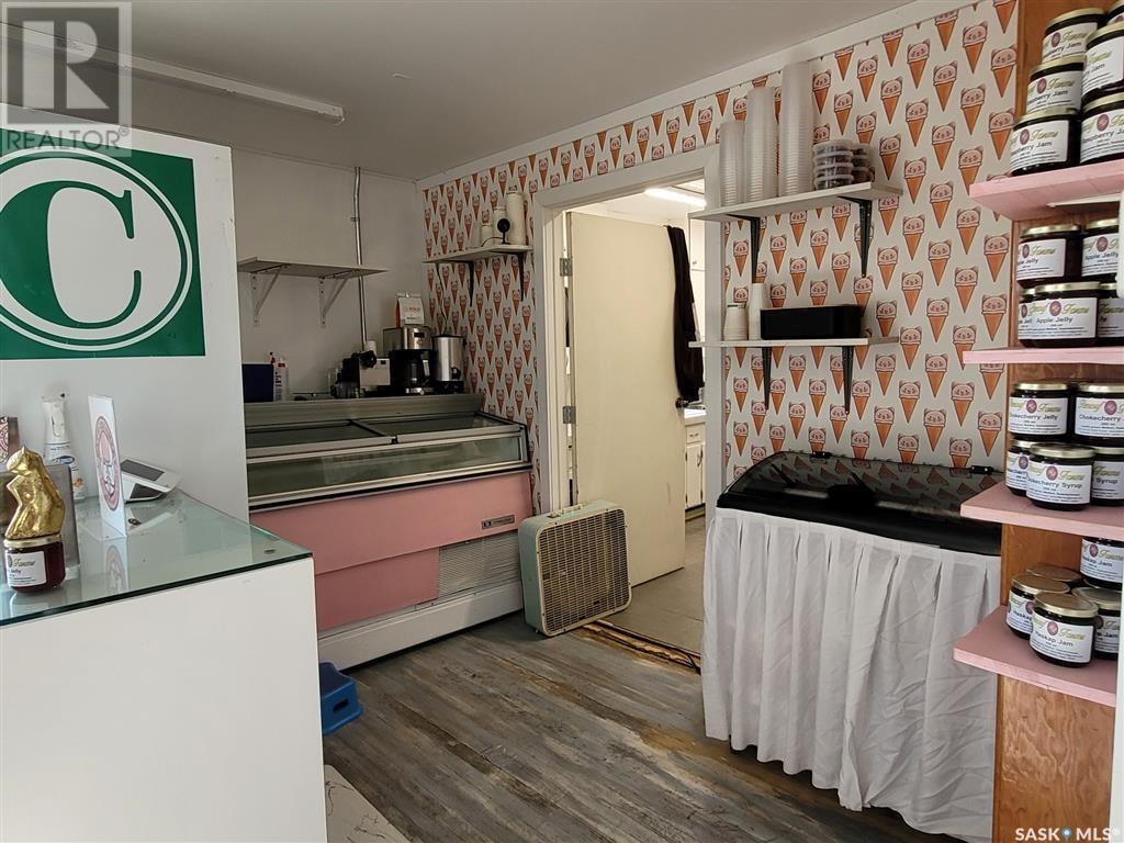 401 Railway Avenue Nw, Watson, SK