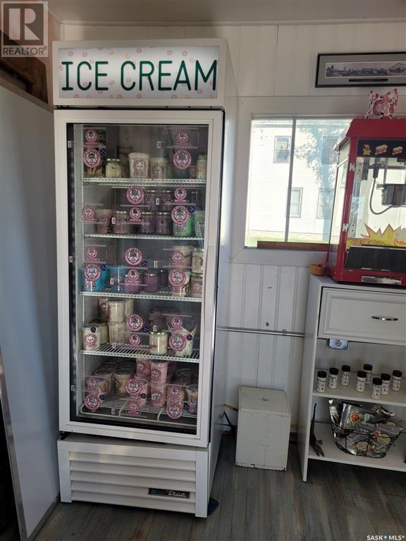 401 Railway Avenue Nw, Watson, SK