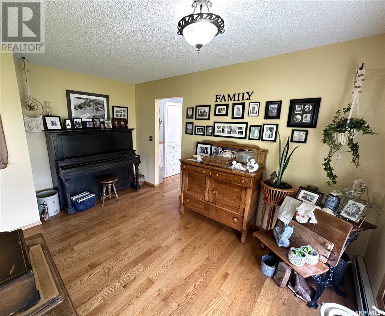 41.3 Acre Acreage Within Town Of Spiritwood Limits, Spiritwood, SK - Indoor