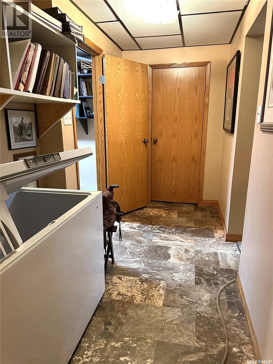 41.3 Acre Acreage Within Town Of Spiritwood Limits, Spiritwood, SK - Indoor