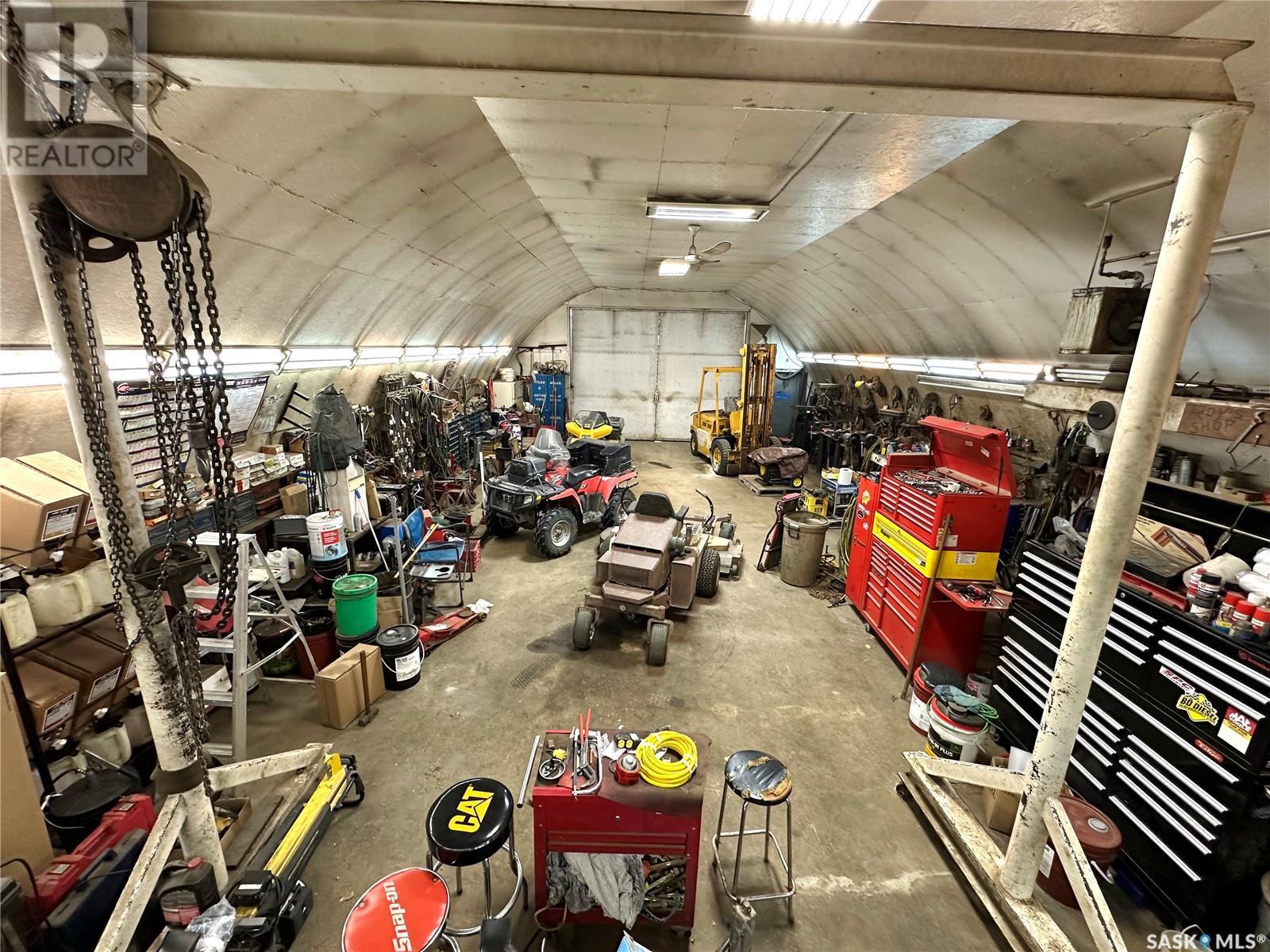 41.3 Acre Acreage Within Town Of Spiritwood Limits, Spiritwood, SK - Indoor Photo Showing Garage