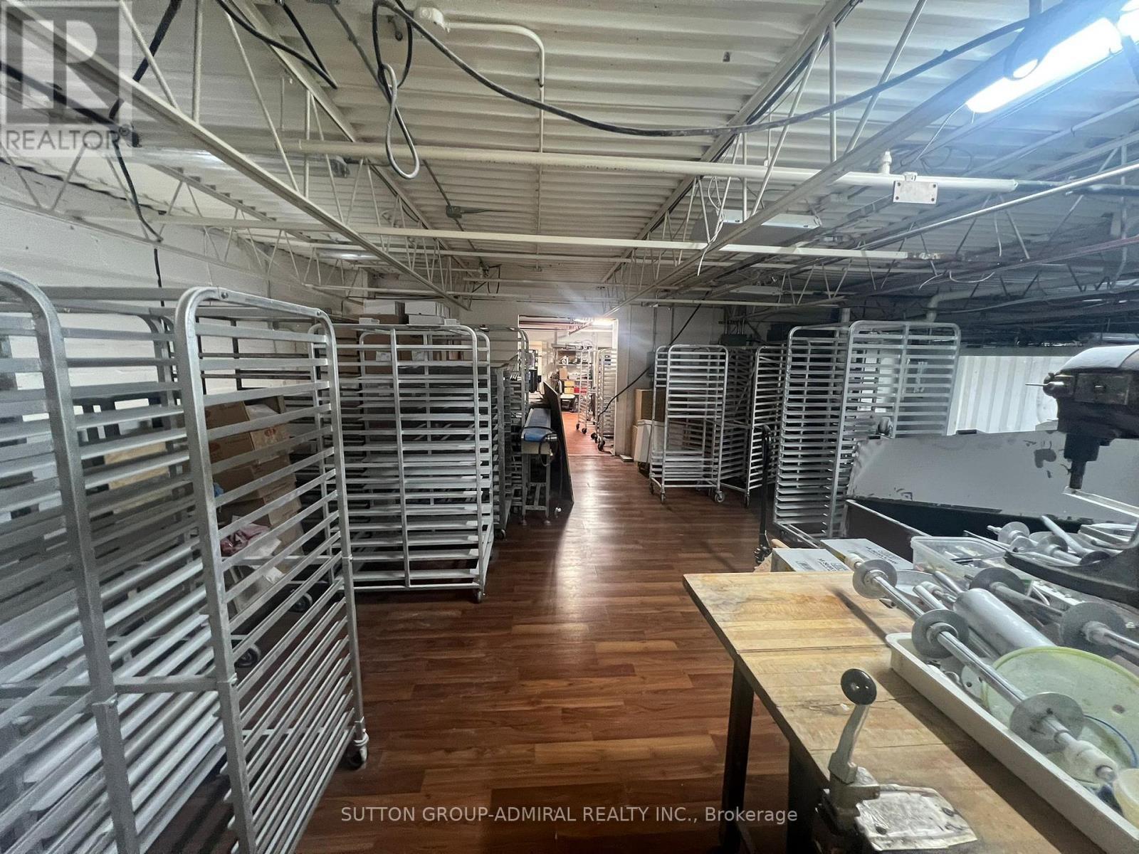 14 - 418 Hanlan Road, Vaughan, ON