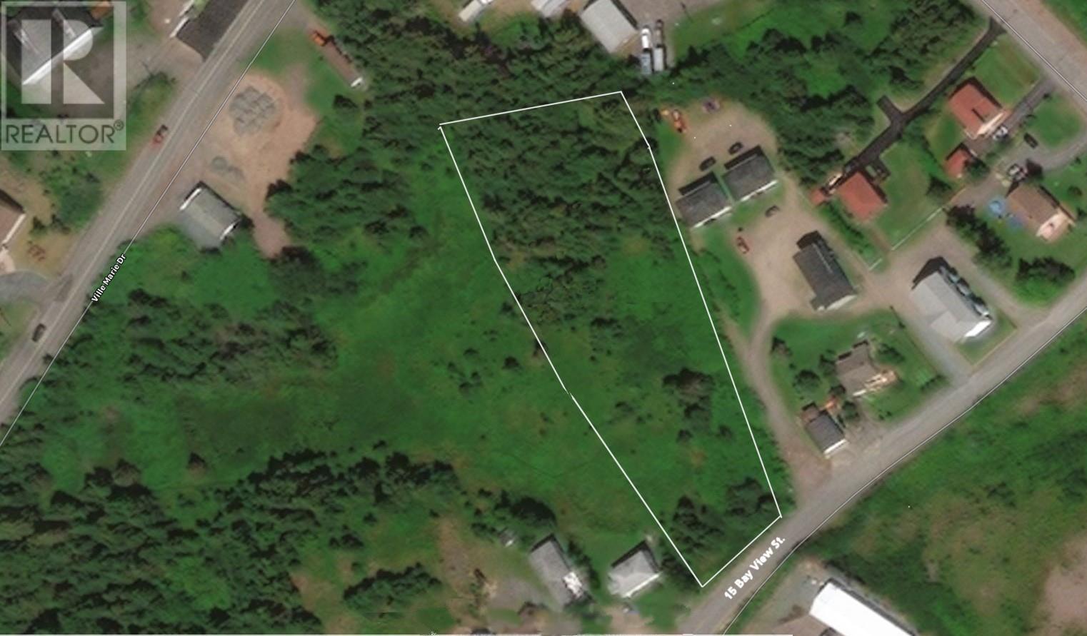 15 Bayview Street, Marystown, NL