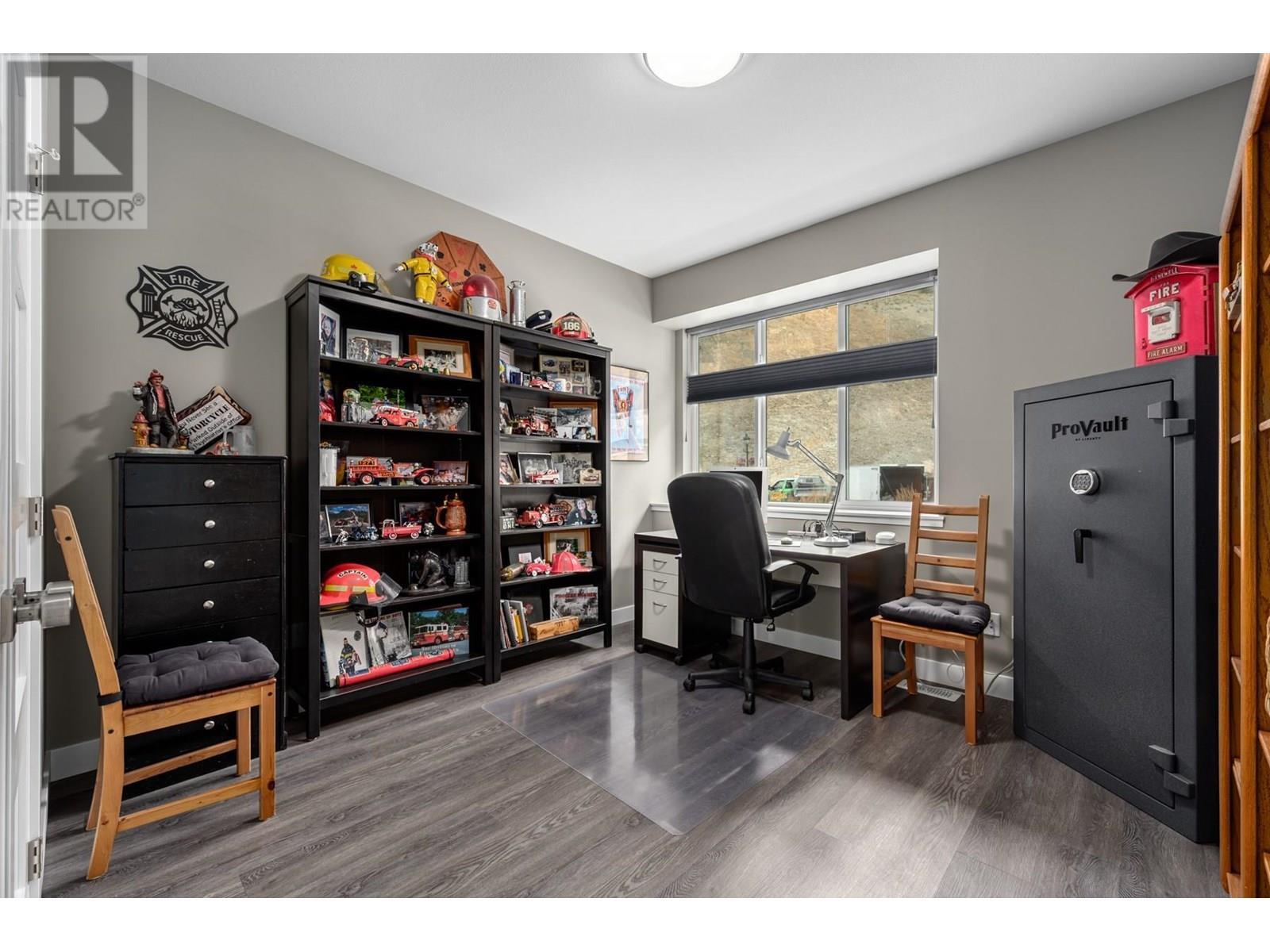 4038 Rio Vista Way, Kamloops, BC - Indoor Photo Showing Office