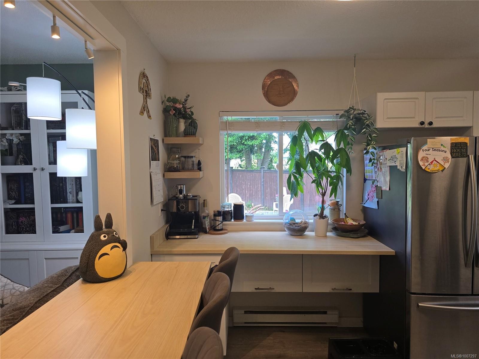 A-9477 Scott St, Port Hardy, BC - Indoor