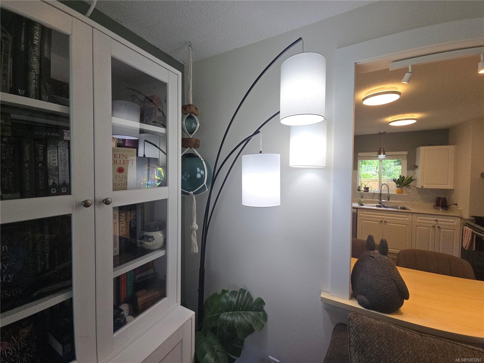 A-9477 Scott St, Port Hardy, BC - Indoor