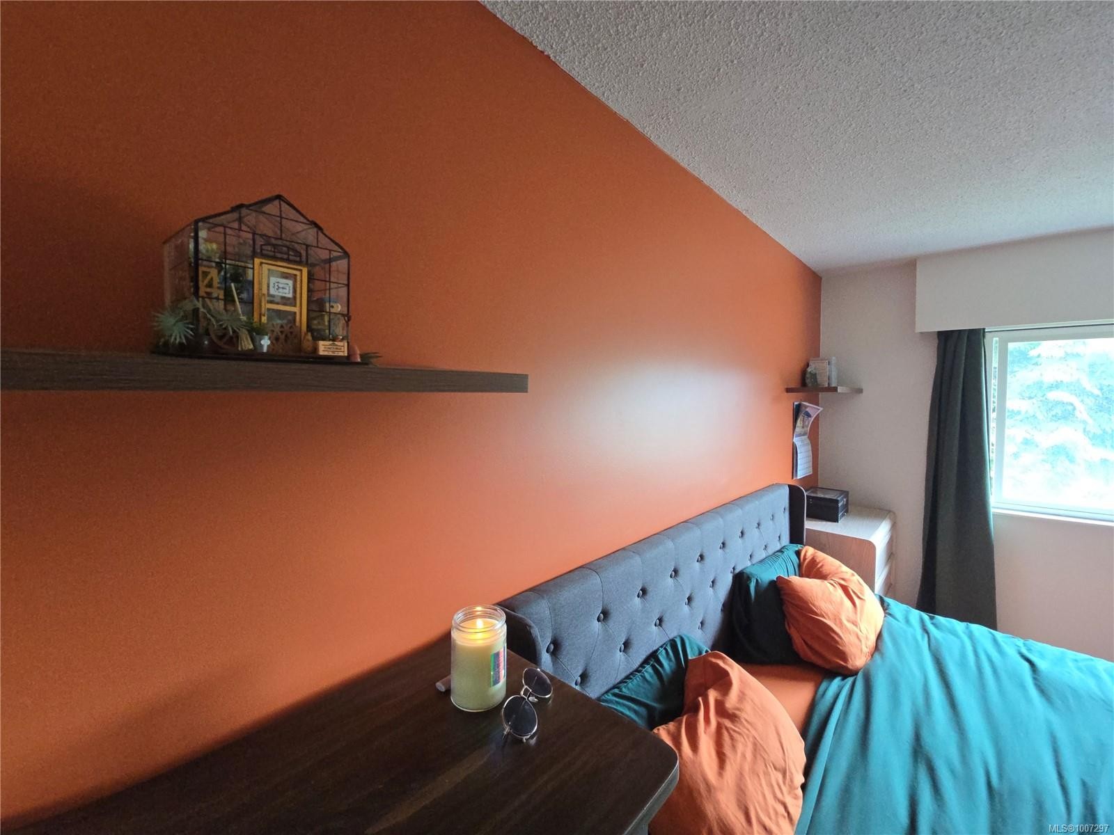 A-9477 Scott St, Port Hardy, BC - Indoor Photo Showing Bedroom