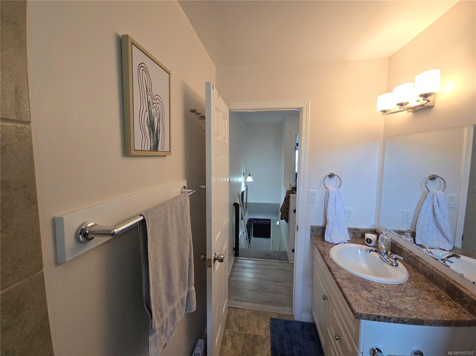 A-9477 Scott St, Port Hardy, BC - Indoor Photo Showing Bathroom