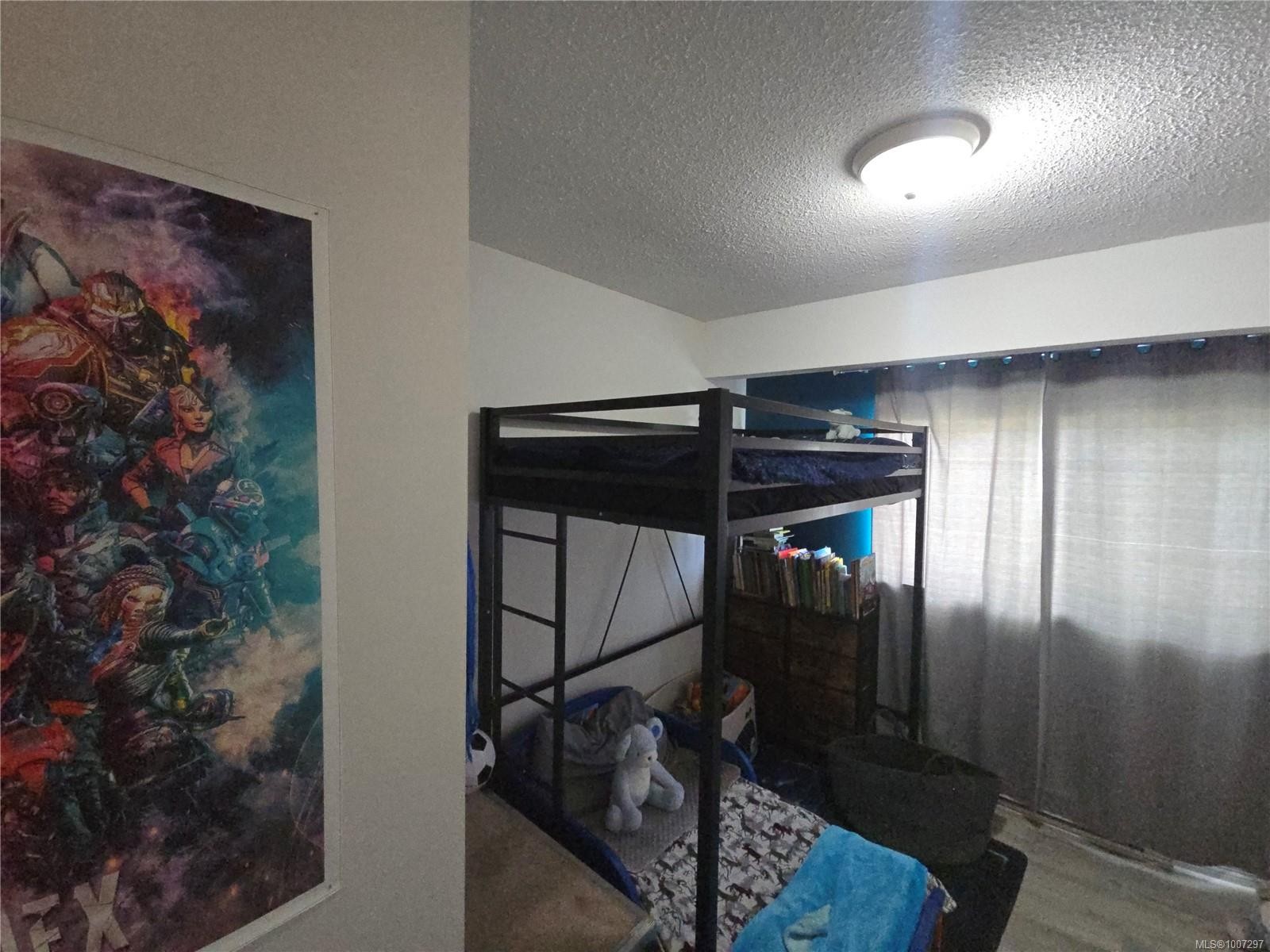 A-9477 Scott St, Port Hardy, BC - Indoor Photo Showing Bedroom