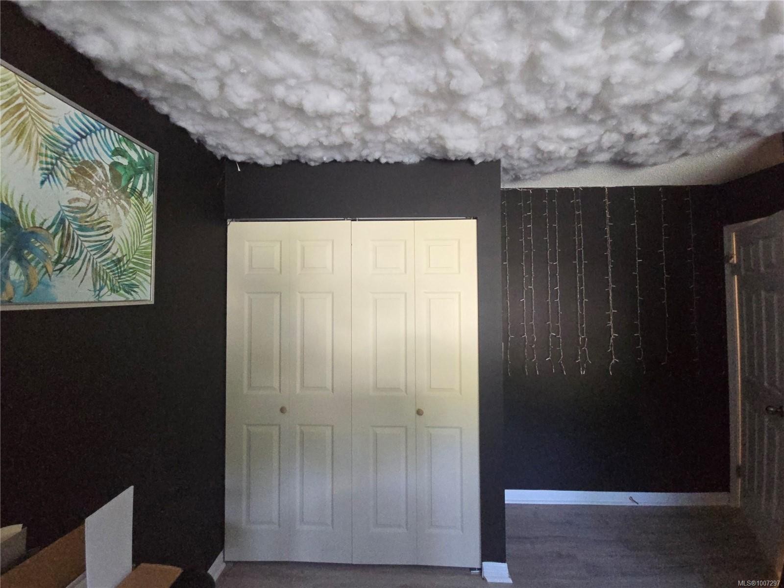 A-9477 Scott St, Port Hardy, BC - Indoor Photo Showing Other Room