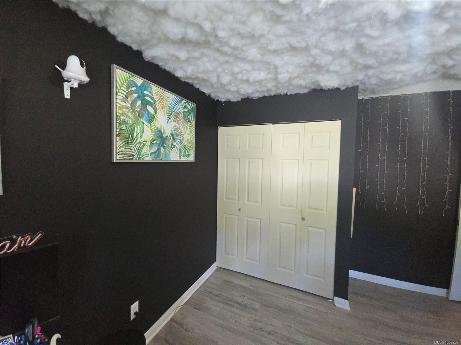 A-9477 Scott St, Port Hardy, BC - Indoor Photo Showing Other Room