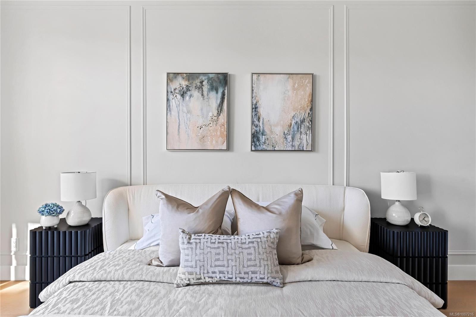 13-2590 Penrhyn St, Saanich, BC