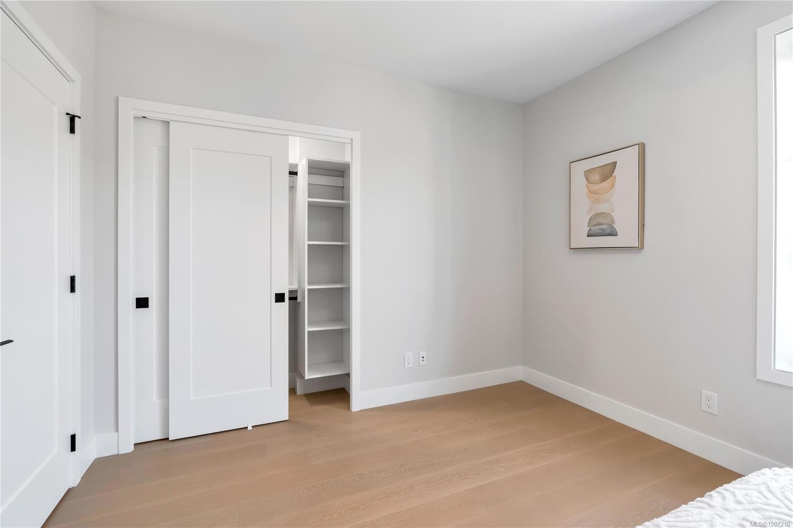 13-2590 Penrhyn St, Saanich, BC