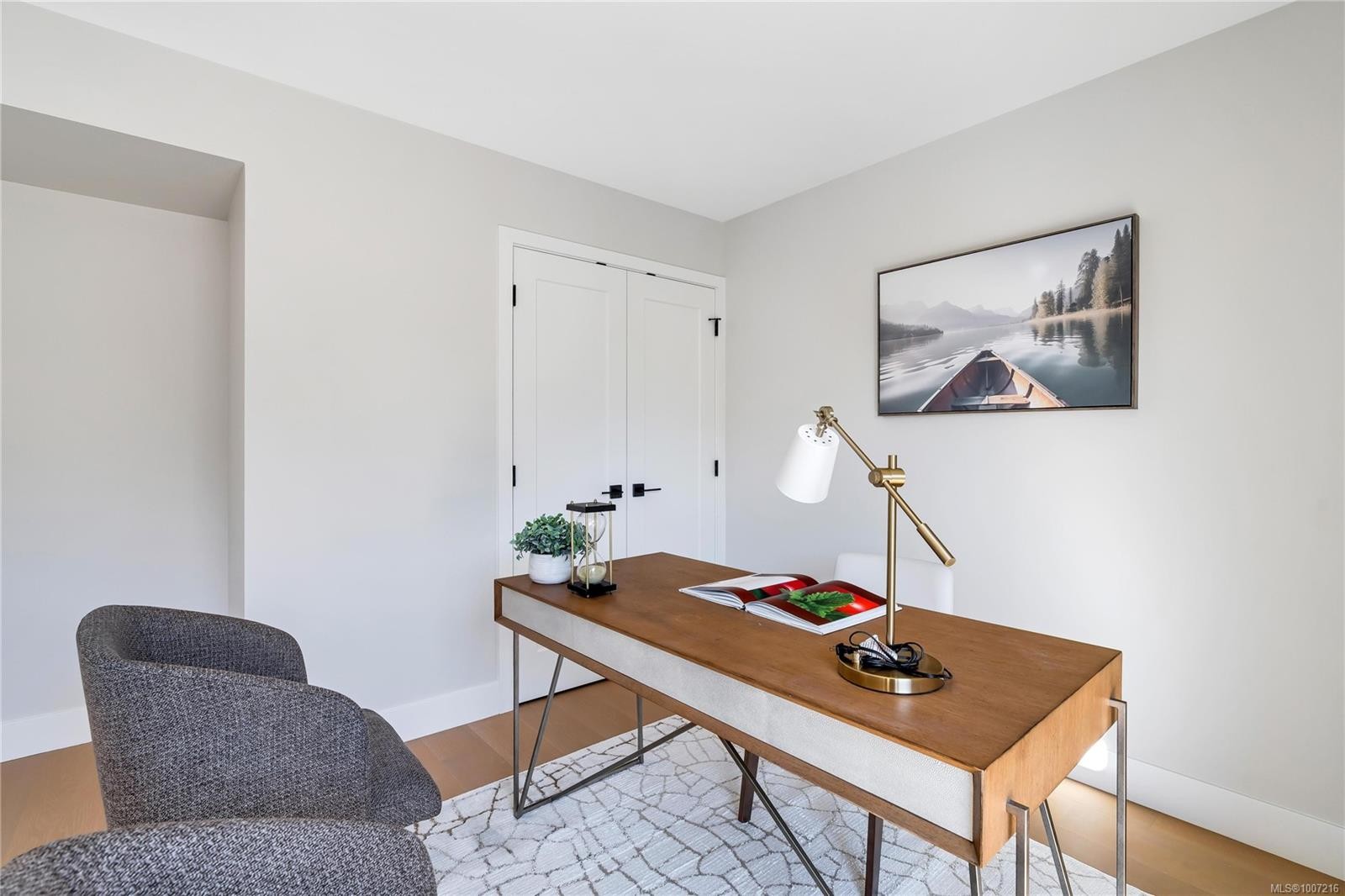 13-2590 Penrhyn St, Saanich, BC