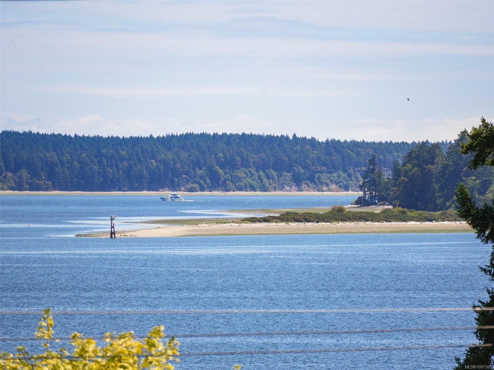 8626 Lochside Dr, North Saanich, BC