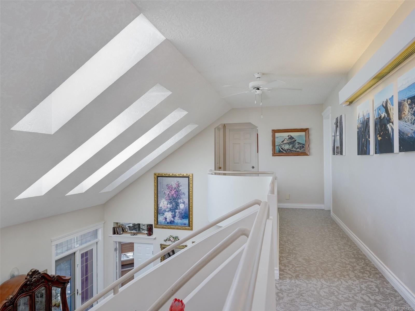 8626 Lochside Dr, North Saanich, BC