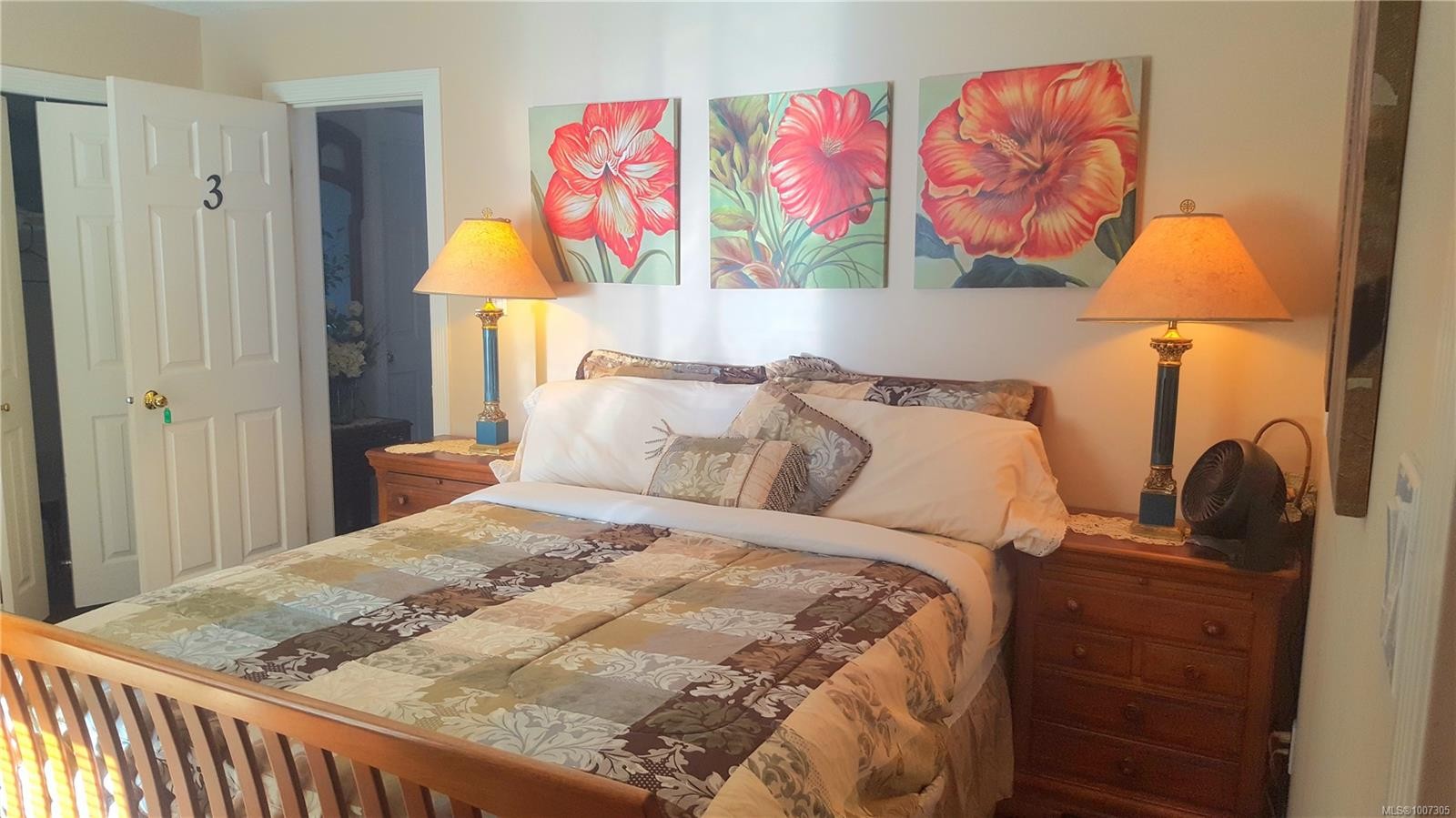 8626 Lochside Dr, North Saanich, BC