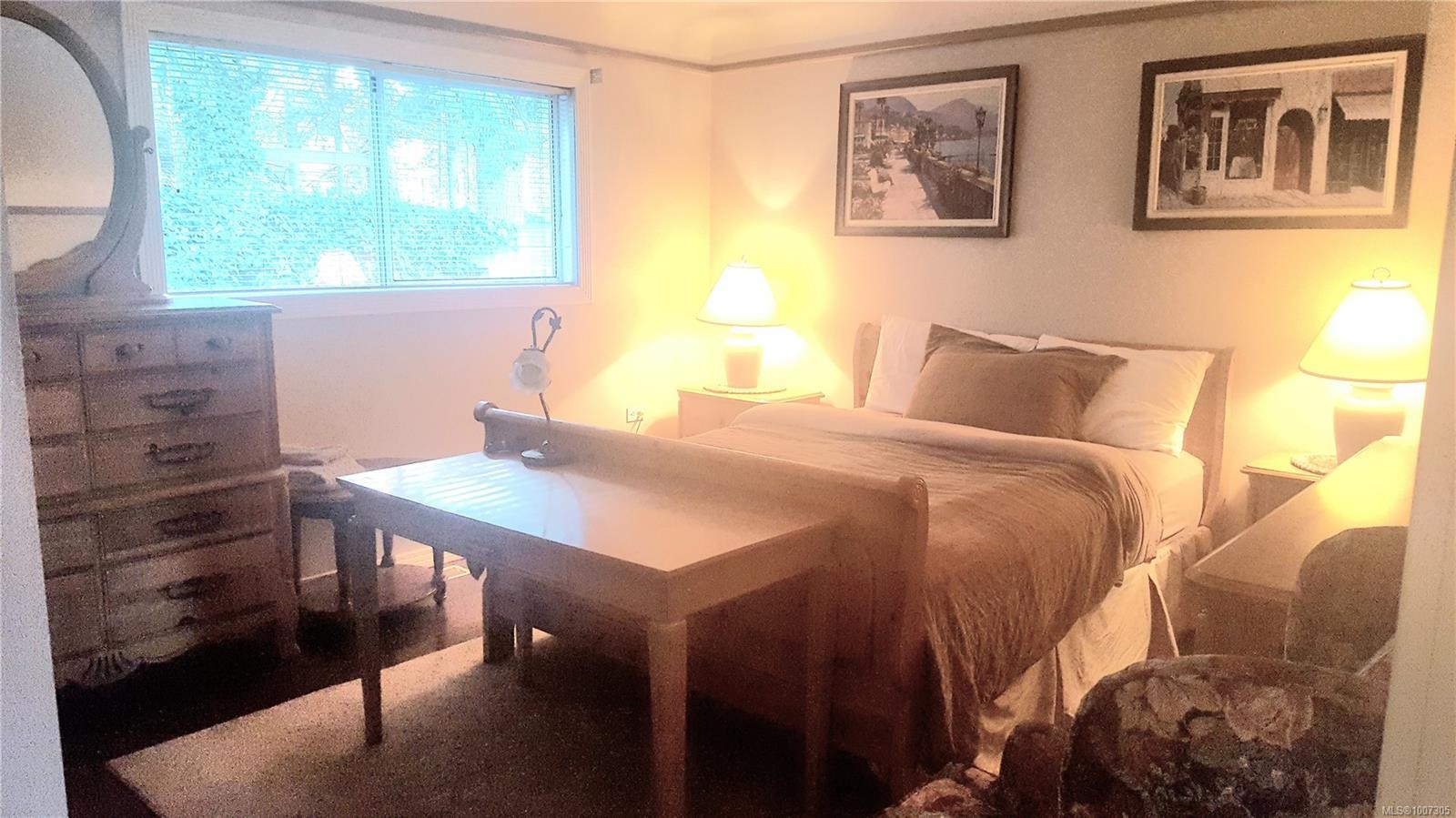 8626 Lochside Dr, North Saanich, BC