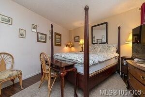 8626 Lochside Dr, North Saanich, BC