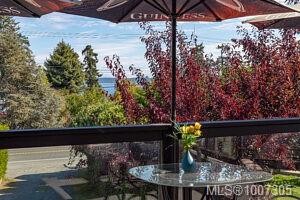 8626 Lochside Dr, North Saanich, BC