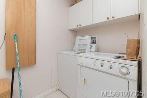 8626 Lochside Dr, North Saanich, BC