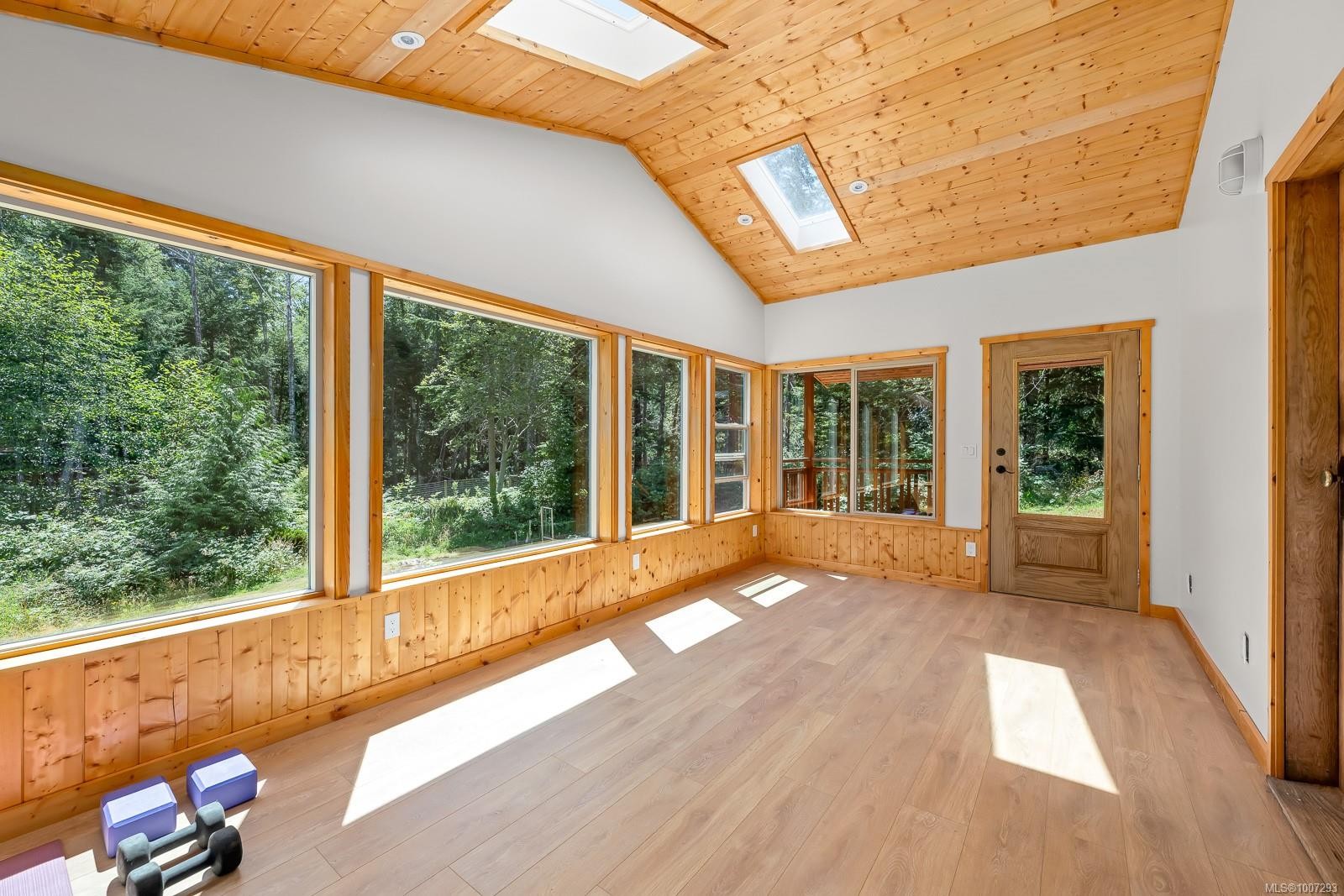 9900 Greenhill Rd, Denman Island, BC