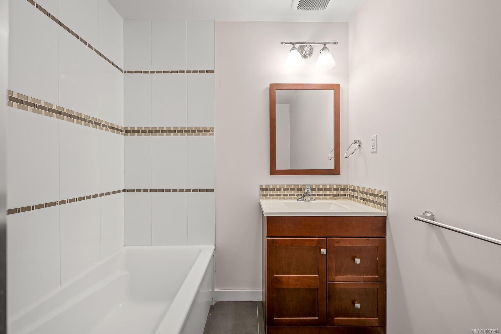 9900 Greenhill Rd, Denman Island, BC