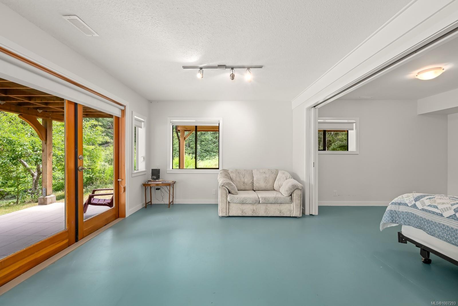 9900 Greenhill Rd, Denman Island, BC