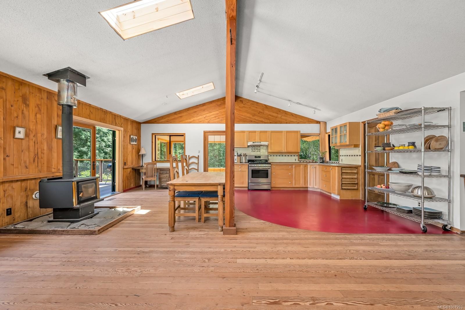 9900 Greenhill Rd, Denman Island, BC