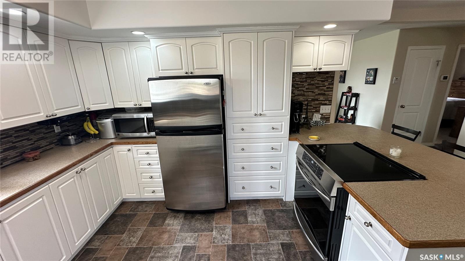 Melfort Acreage, Willow Creek Rm No. 458, SK - Indoor Photo Showing Kitchen