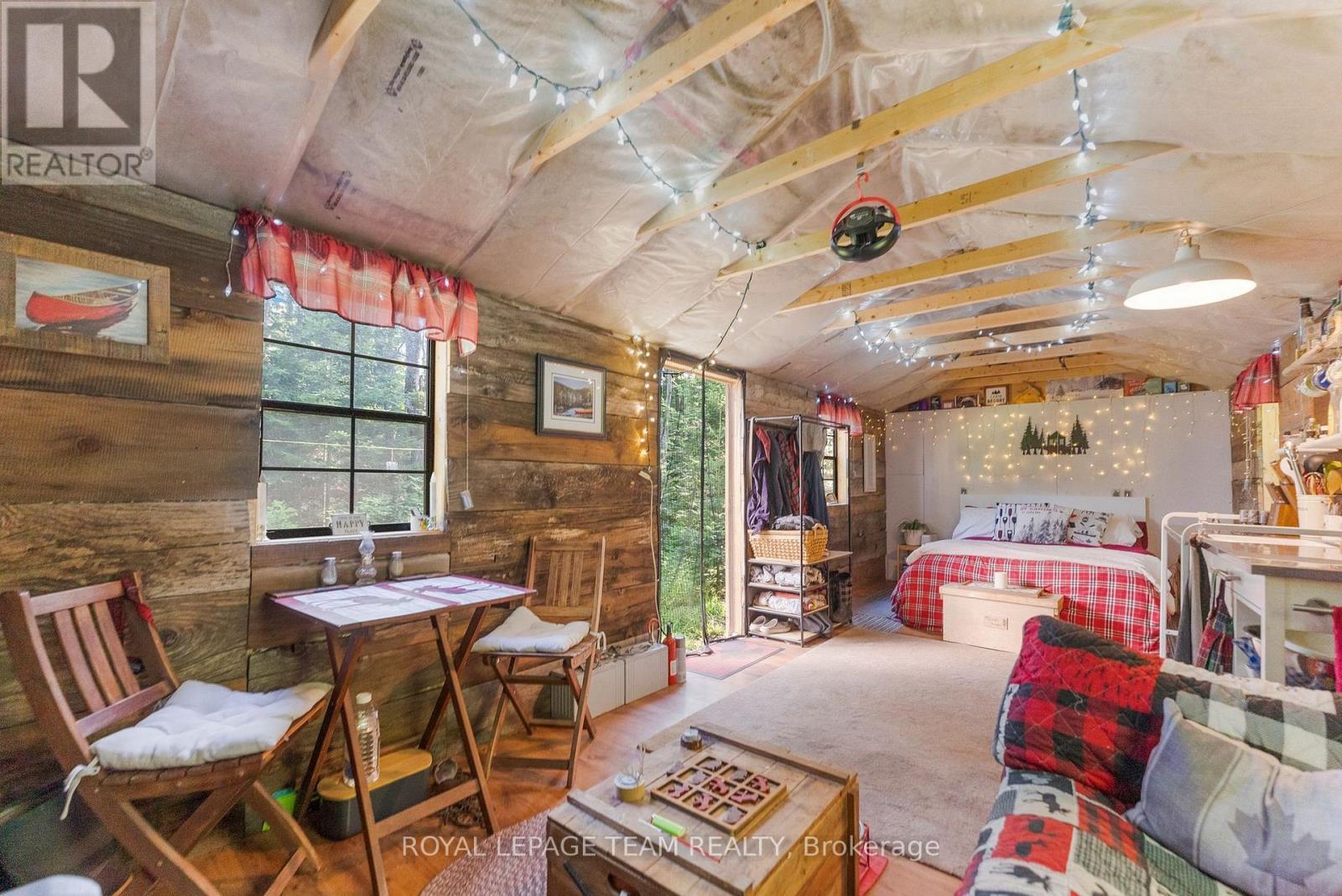 Room for everything you need for an overnight stay - 00 Highway 41 Highway, Bonnechere Valley, ON