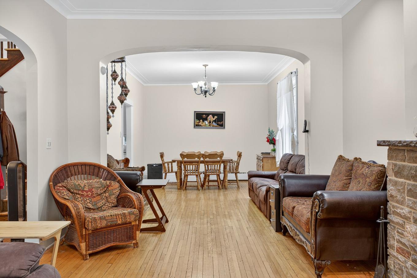 Salon - 3844 Av. Marlowe, Montréal (Côte-Des-Neiges/Notre-Dame-De-Grâce), QC - Indoor Photo Showing Living Room