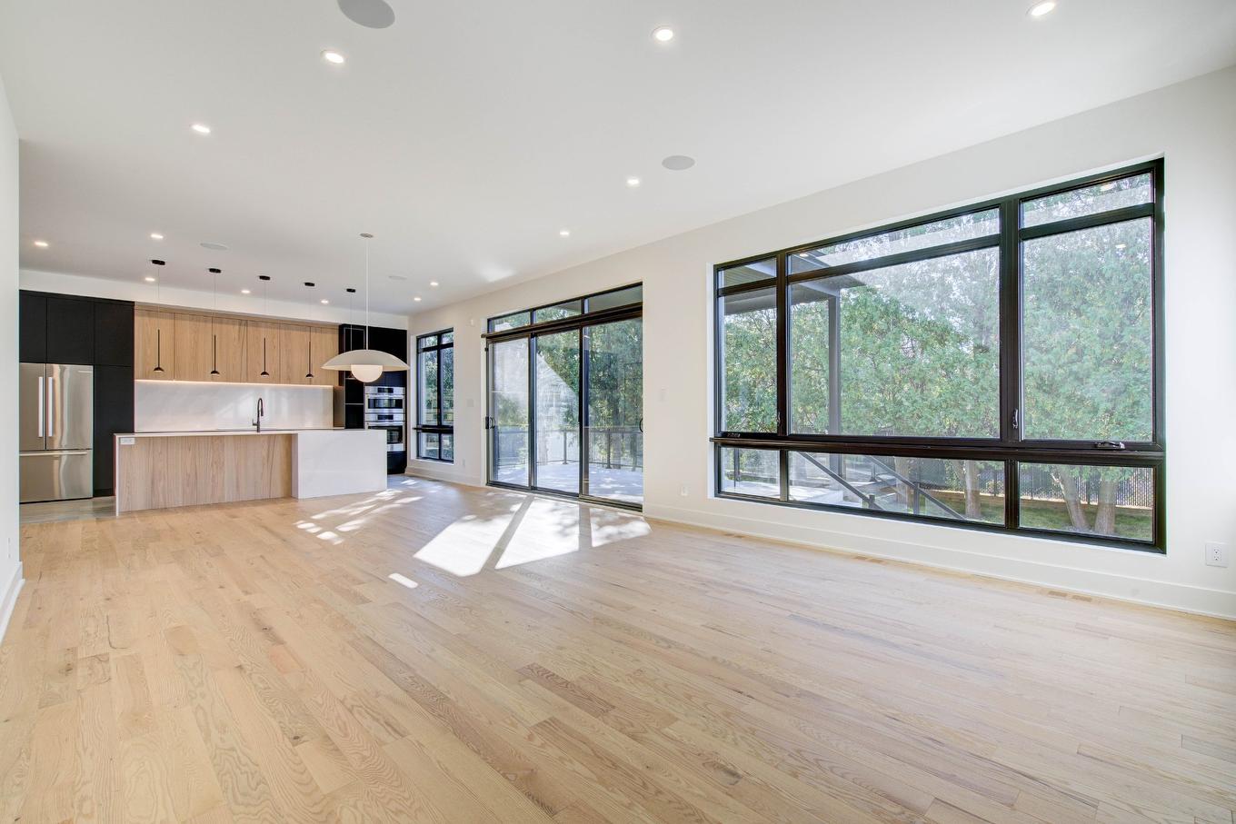 Living room - Rue Des Fortifications, Saint-Jean-Sur-Richelieu, QC - Indoor Photo Showing Kitchen