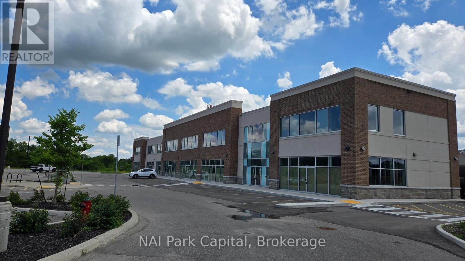 203 - 561 York Road, Guelph (York/Watson Industrial Park), ON