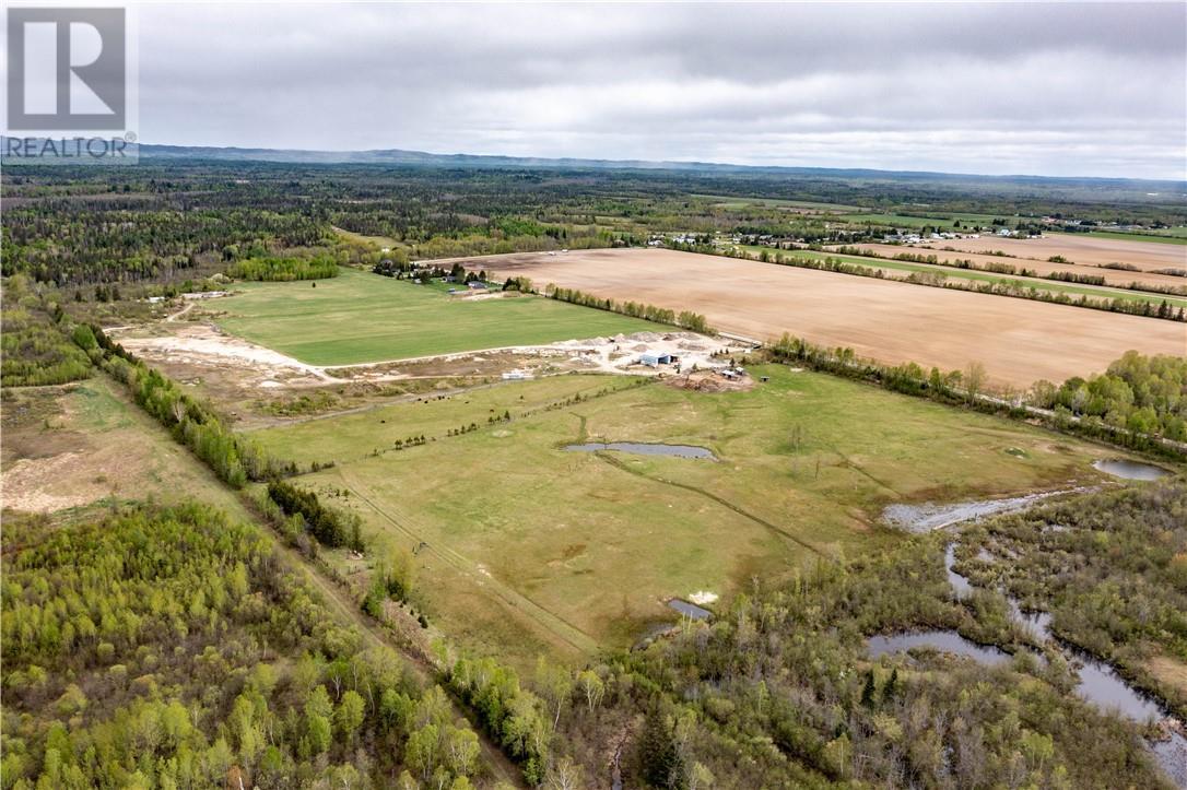 876 Montee Principale, Chelmsford, ON