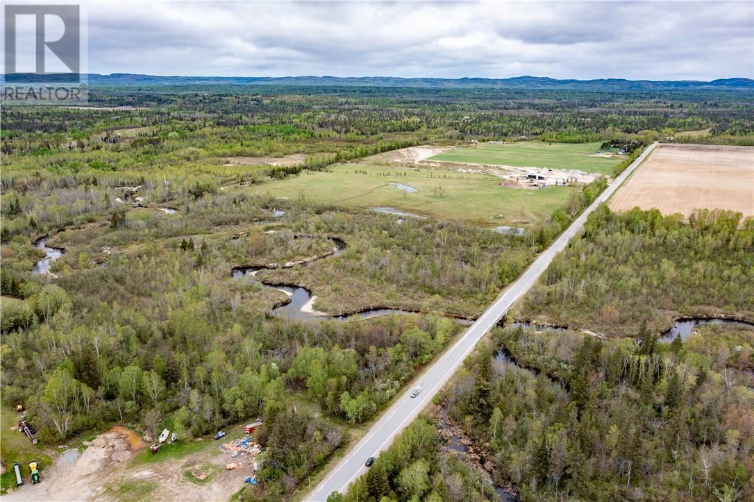 876 Montee Principale, Chelmsford, ON