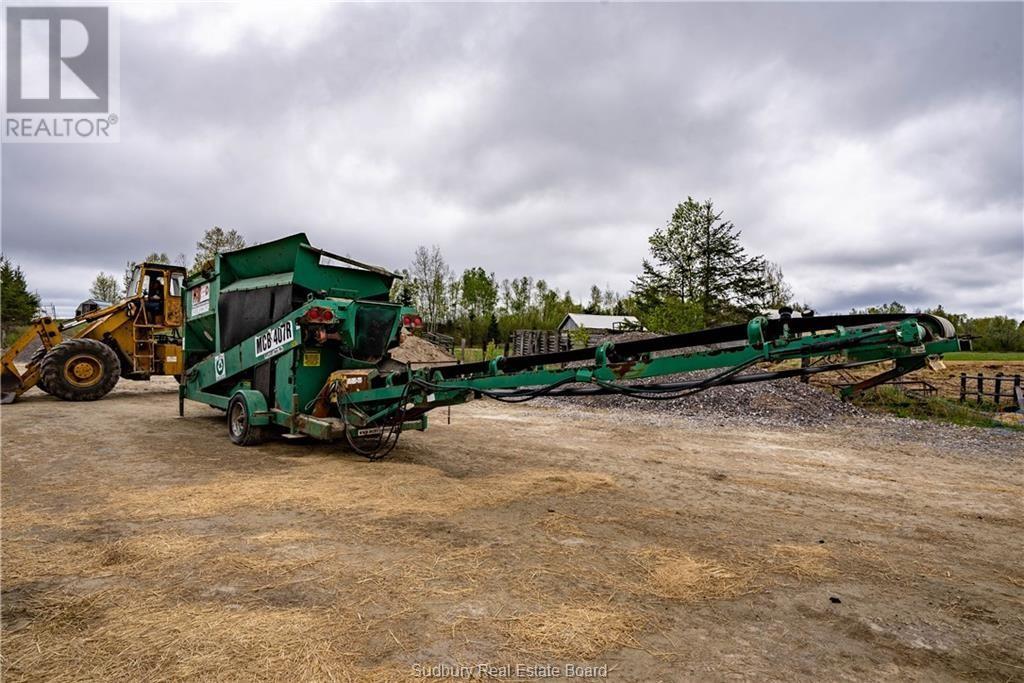 876 Montee Principale, Chelmsford, ON