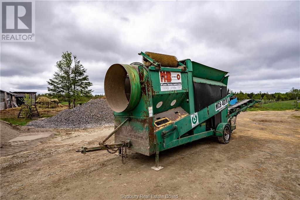 876 Montee Principale, Chelmsford, ON