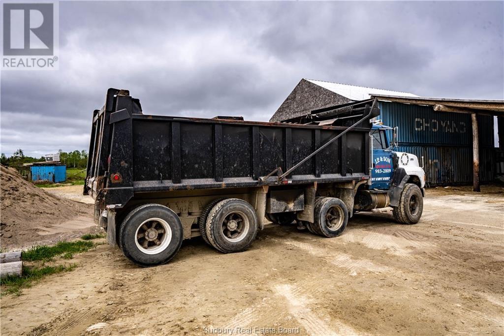 876 Montee Principale, Chelmsford, ON