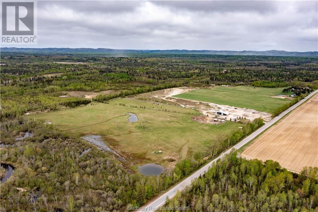 876 Montee Principale, Chelmsford, ON