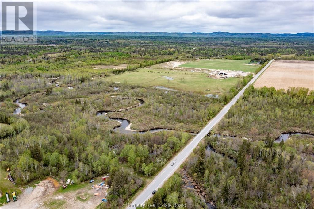 876 Montee Principale, Chelmsford, ON